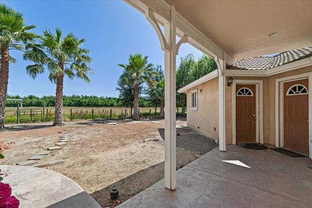 31011 Edwards Ave, Oakdale, CA 95361