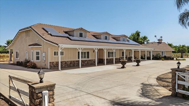 31011 Edwards Ave, Oakdale, CA 95361