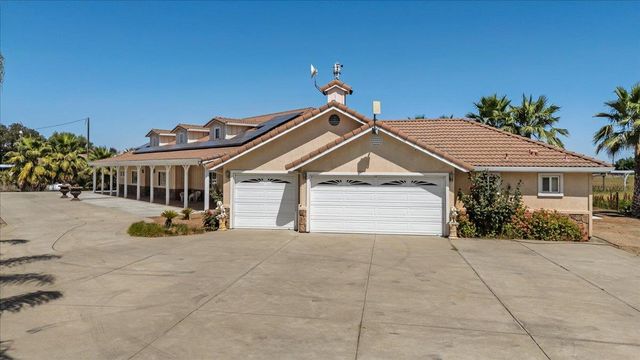 31011 Edwards Ave, Oakdale, CA 95361