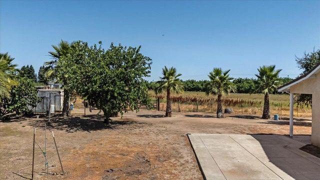 31011 Edwards Ave, Oakdale, CA 95361