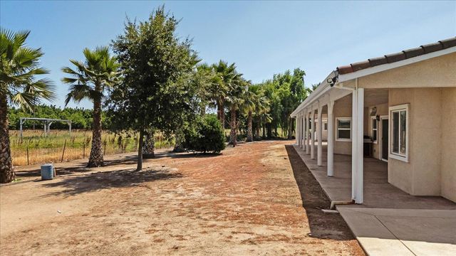 31011 Edwards Ave, Oakdale, CA 95361