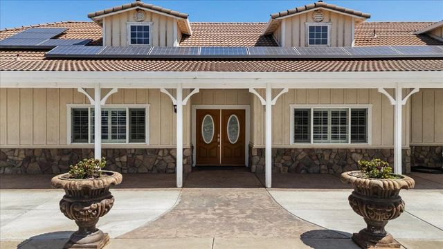 31011 Edwards Ave, Oakdale, CA 95361