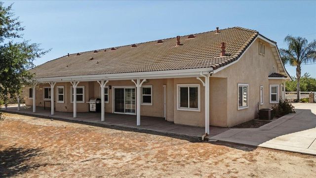 31011 Edwards Ave, Oakdale, CA 95361