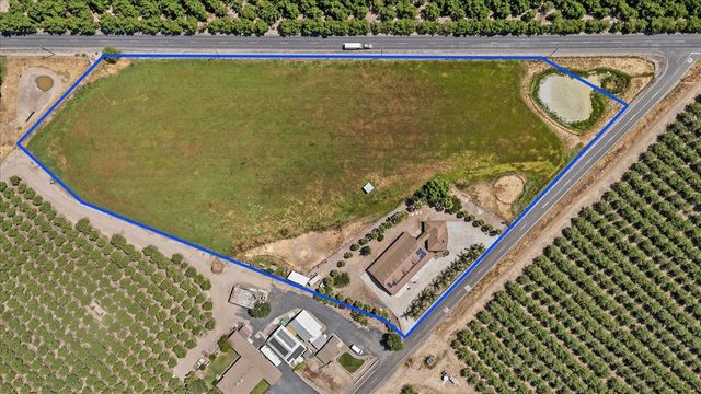 31011 Edwards Ave, Oakdale, CA 95361