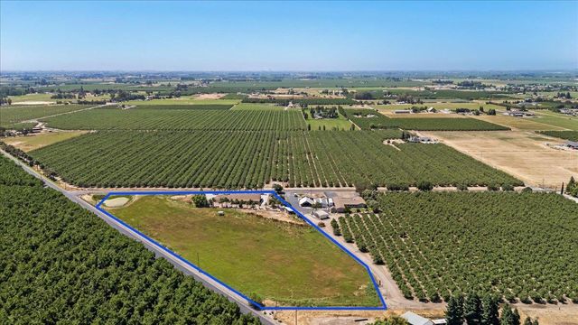 31011 Edwards Ave, Oakdale, CA 95361