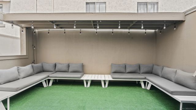 8490 Via Sonoma 10, La Jolla, CA 92037