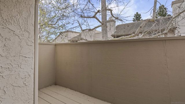 8490 Via Sonoma 10, La Jolla, CA 92037