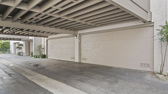 8490 Via Sonoma 10, La Jolla, CA 92037