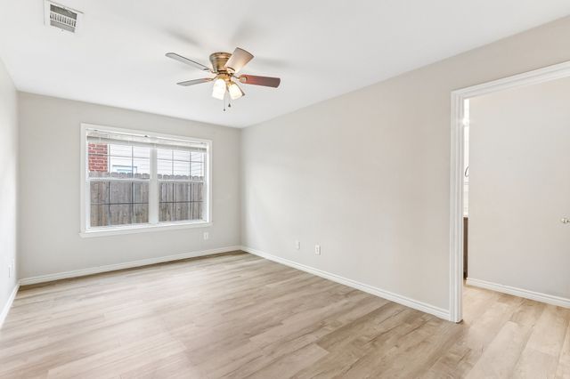 9012 Wayne Street, Cross Roads, TX 76227