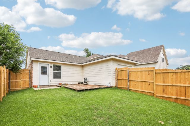 9012 Wayne Street, Cross Roads, TX 76227