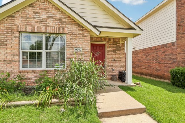 9012 Wayne Street, Cross Roads, TX 76227