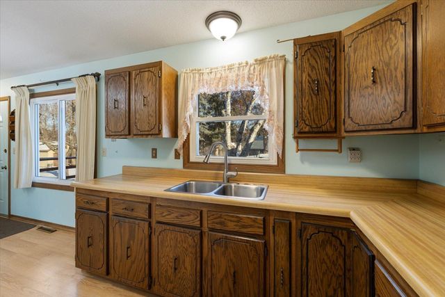 1014 NE 5th Avenue, Grand Rapids, MN 55744