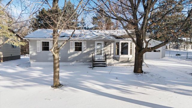 1014 NE 5th Avenue, Grand Rapids, MN 55744