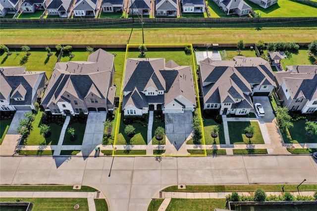 2803 Winthrop Meadow Way, Katy, TX 77494