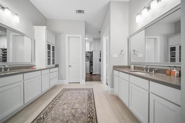 2803 Winthrop Meadow Way, Katy, TX 77494