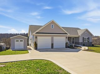 2 STONEGATE DRIVE, Burgettstown Boro, PA 15021