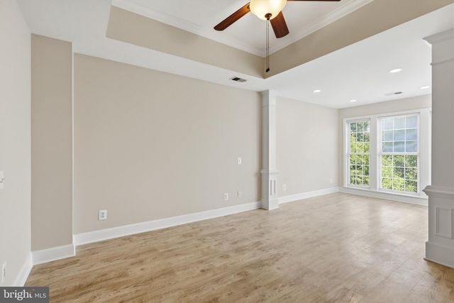 2512 TERRA COTTA CIR, Herndon, VA 20171