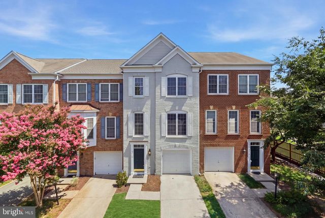 2512 TERRA COTTA CIR, Herndon, VA 20171