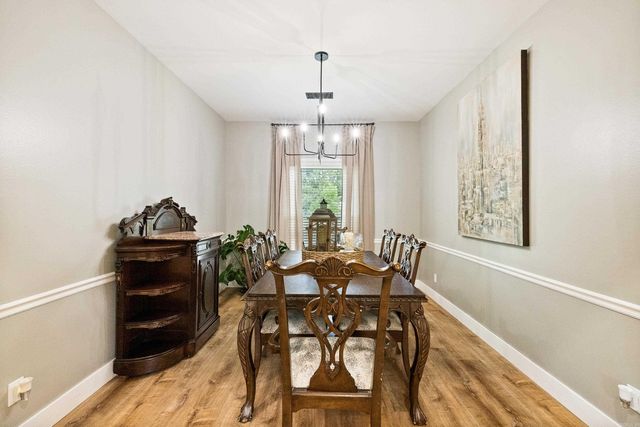 2221 E Longhills Road, Benton, AR 72019