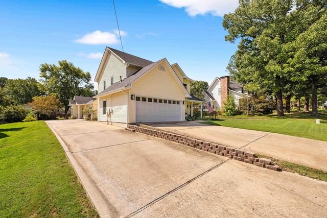 2221 E Longhills Road, Benton, AR 72019