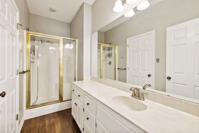 2221 E Longhills Road, Benton, AR 72019