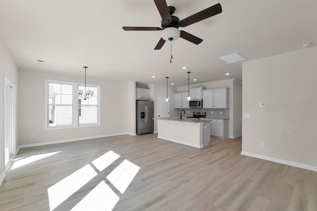 160 Hunter Ridge Drive, Boiling Springs, SC 29316