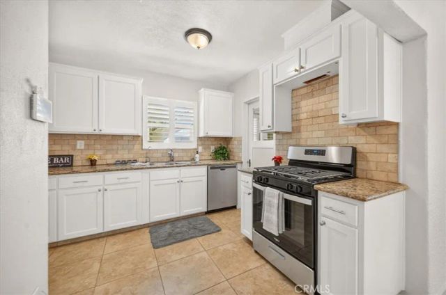 256 N Sierra Vista, Fresno, CA 93702