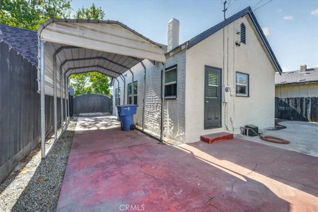 256 N Sierra Vista, Fresno, CA 93702