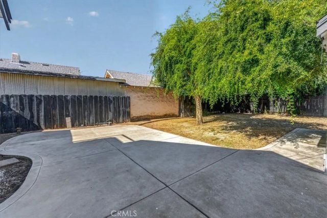256 N Sierra Vista, Fresno, CA 93702