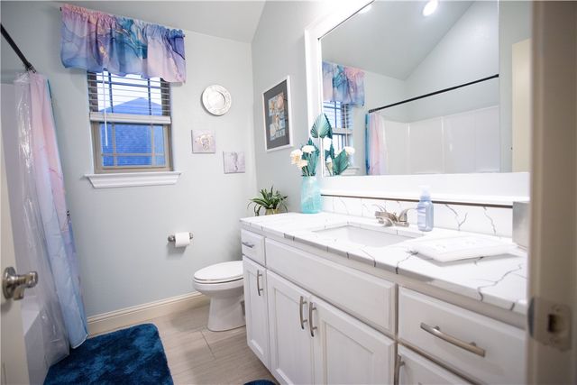 203 Colville Street, Lowell, AR 72745