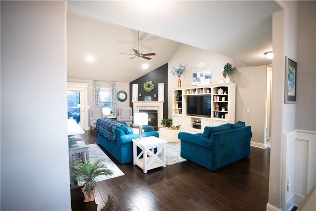 203 Colville Street, Lowell, AR 72745