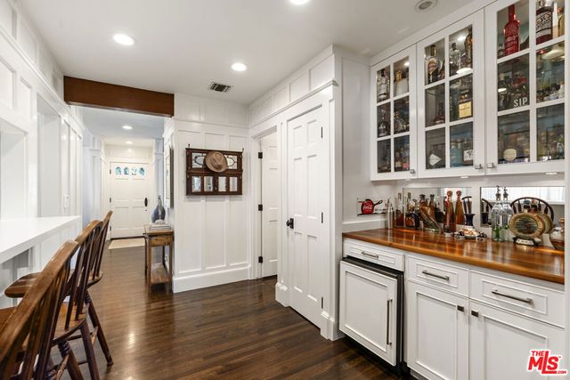 16731 Morrison Street, Encino, CA 91436