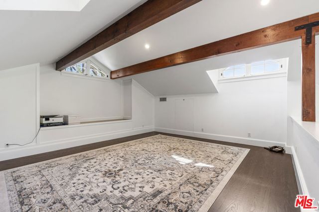 16731 Morrison Street, Encino, CA 91436