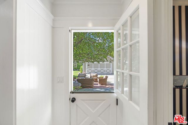 16731 Morrison Street, Encino, CA 91436