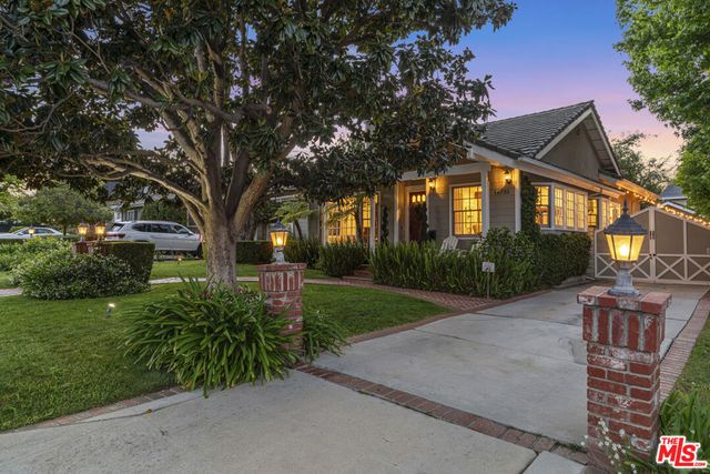 16731 Morrison Street, Encino, CA 91436
