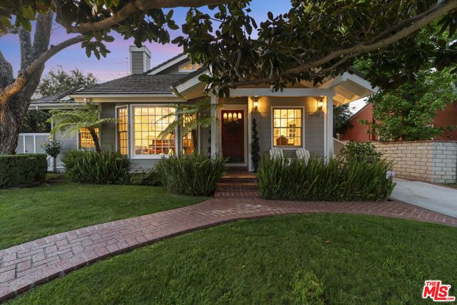 16731 Morrison Street, Encino, CA 91436