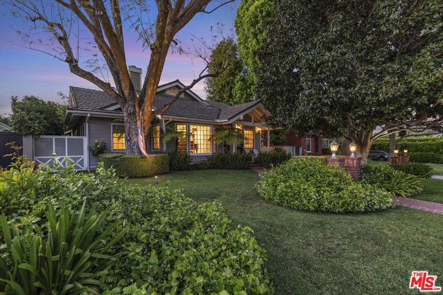 16731 Morrison Street, Encino, CA 91436