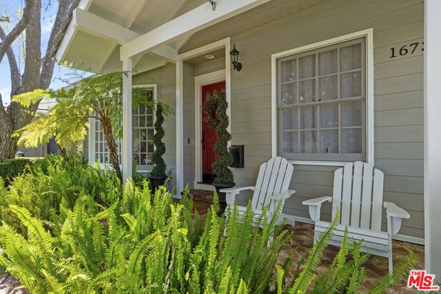 16731 Morrison Street, Encino, CA 91436