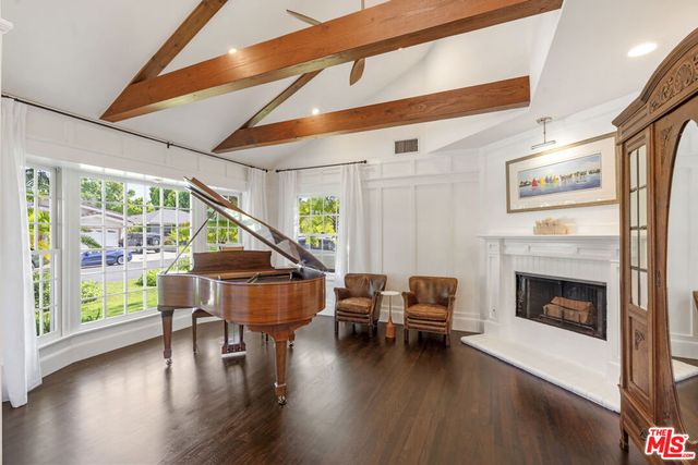 16731 Morrison Street, Encino, CA 91436