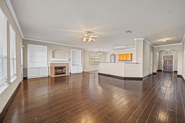 7202 Lyndhurst Village Lane, Spring, TX 77379