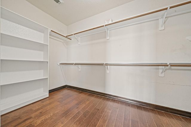 7202 Lyndhurst Village Lane, Spring, TX 77379