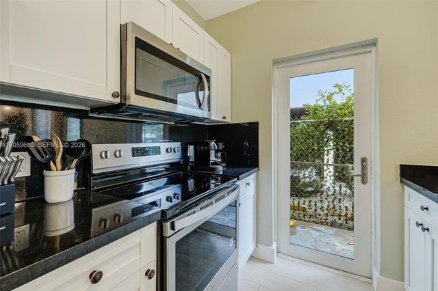 1018 Meridian Ave 2, Miami Beach, FL 33139