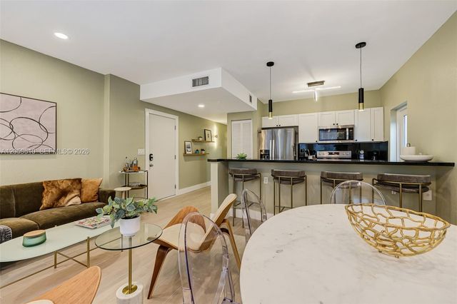 1018 Meridian Ave 2, Miami Beach, FL 33139