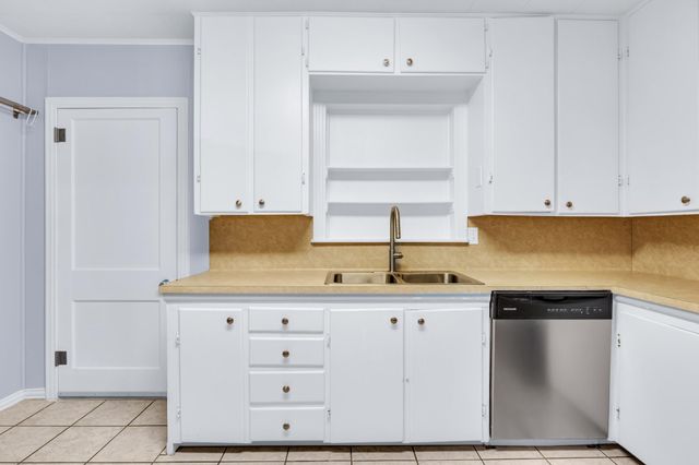 1517 Oakview Street, Bryan, TX 77802