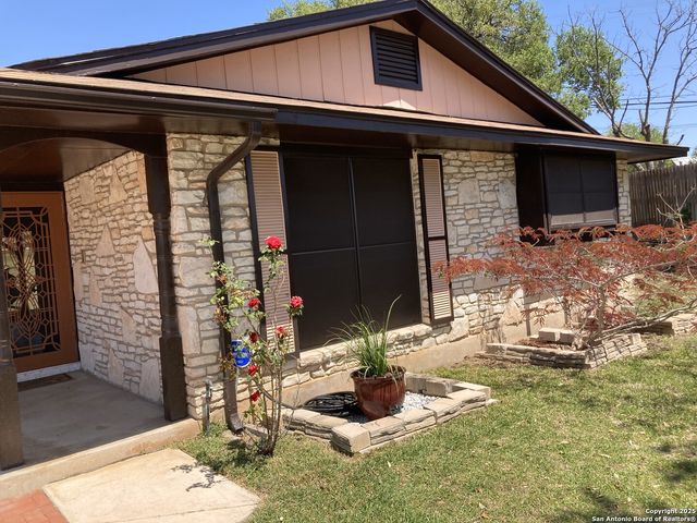 3014 war knife, San Antonio, TX 78238