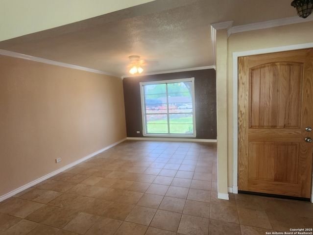 3014 war knife, San Antonio, TX 78238