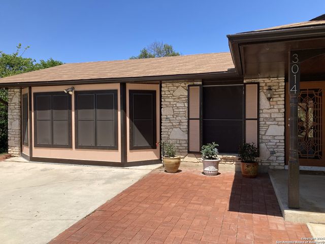 3014 war knife, San Antonio, TX 78238