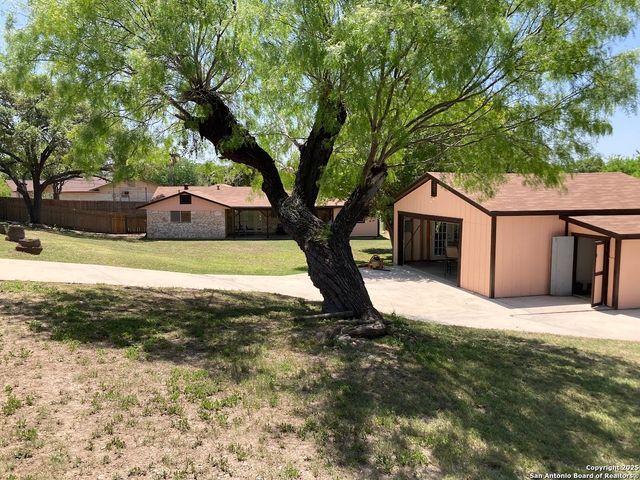 3014 war knife, San Antonio, TX 78238