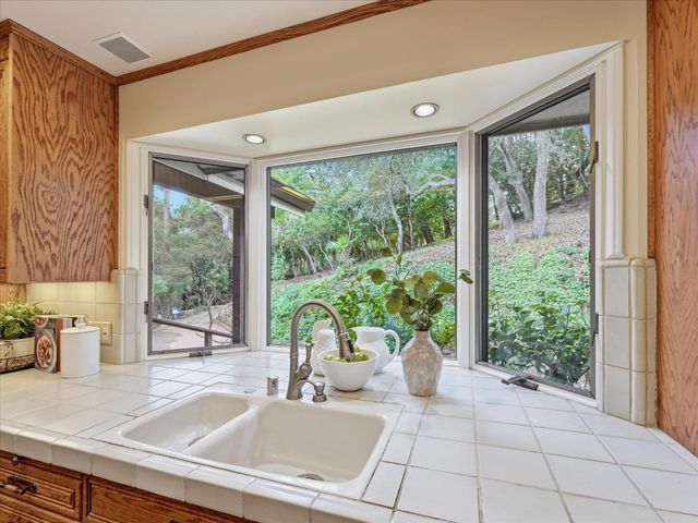 25564 Fernhill Drive, Los Altos Hills, CA 94024