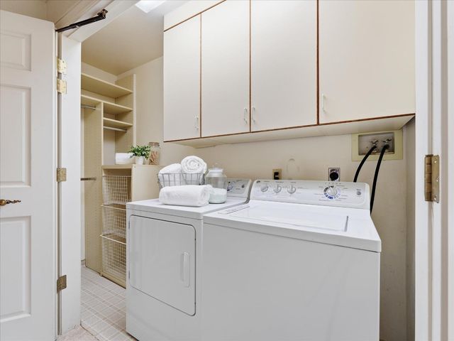 25564 Fernhill Drive, Los Altos Hills, CA 94024